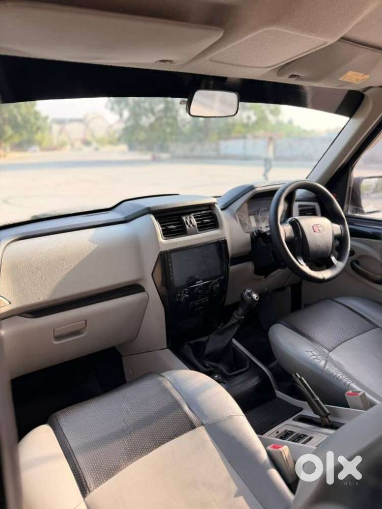 Mahindra Scorpio S3, 2018, Diesel