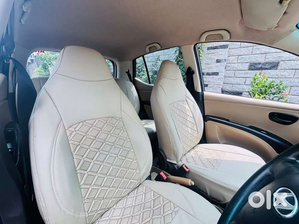 Hyundai I10 Magna Automatic, 2010, Petrol