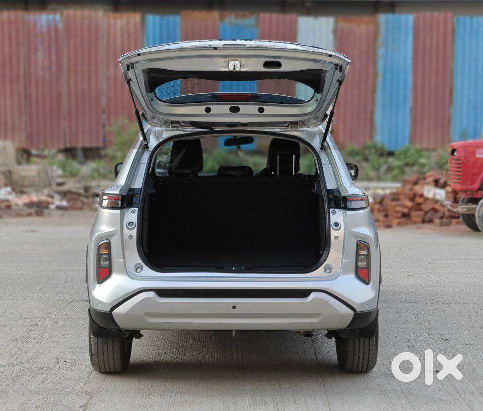 Maruti Suzuki Grand Vitara 1.5 Sigma Smart Hybrid, 2025, Petrol