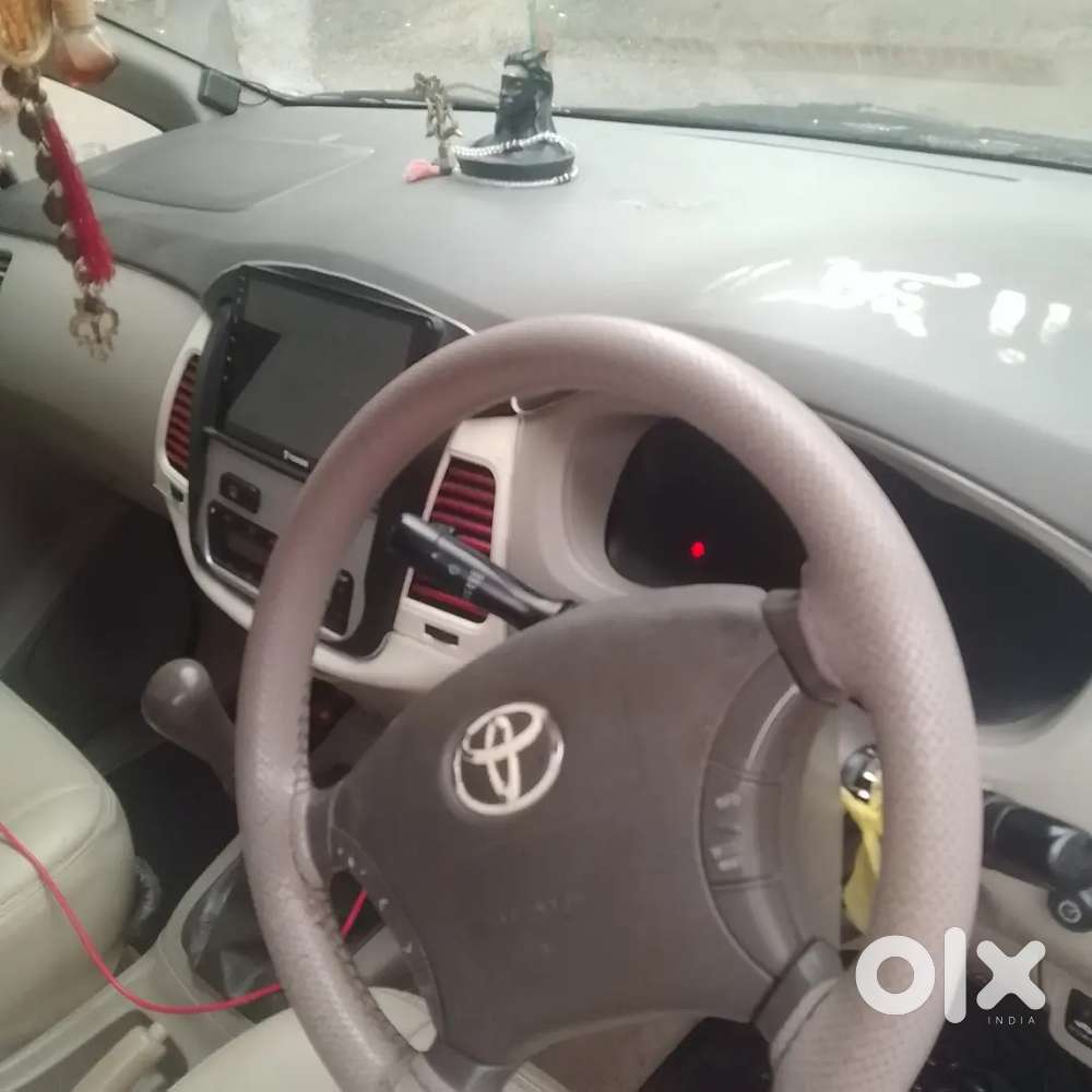 Toyota Innova Hycross 2011 Diesel Manual