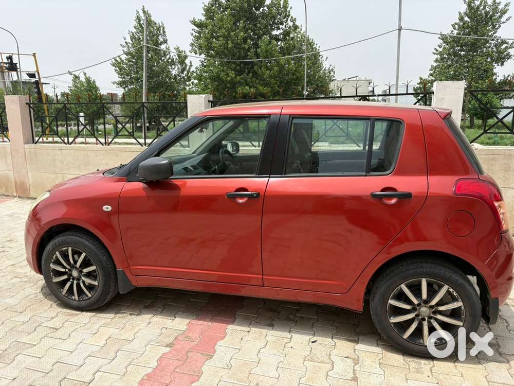 Maruti Suzuki Swift 2012