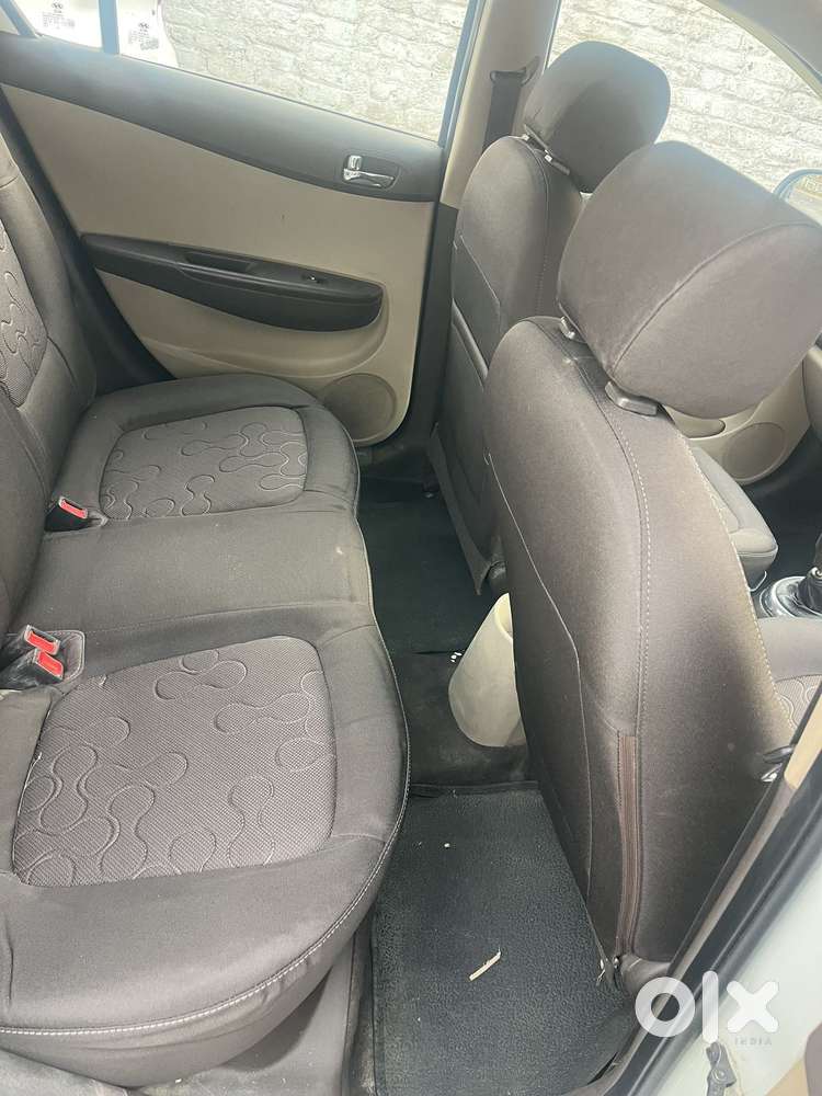 Hyundai I20 Petrol Cvt Magna Executive, 2011, Petrol