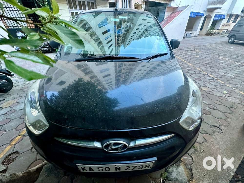 Hyundai I10 2011 Petrol 27800 Km Driven
