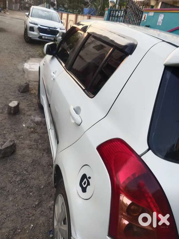 Good Condition, Ac Working, Front 2seal Tyres, Back Side 50%