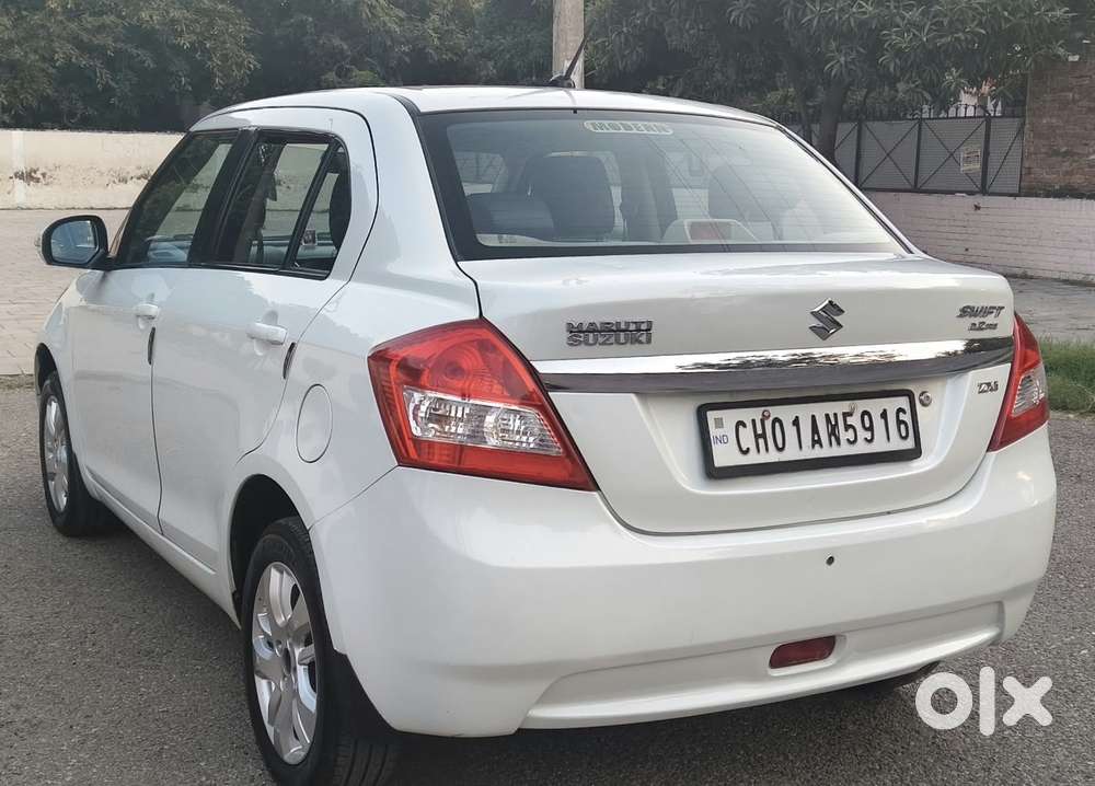 Maruti Suzuki Swift Dzire Zxi, 2012, Petrol
