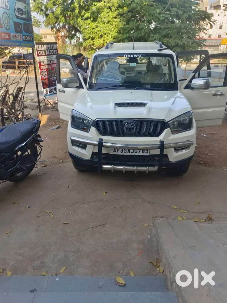 Mahindra Scorpio 2017 Diesel 195000 Km Driven