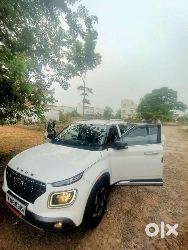 Hyundai Venue 2020 Diesel Well Maintained