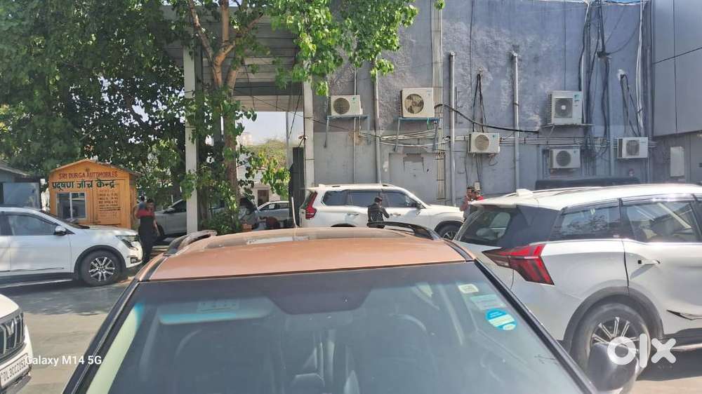 Mahindra Xuv400 Ev 2023 Electric Well Maintained