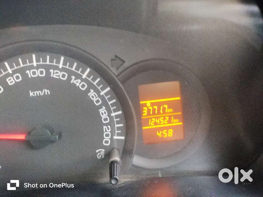 Maruti Suzuki Swift Lxi 2014 Model