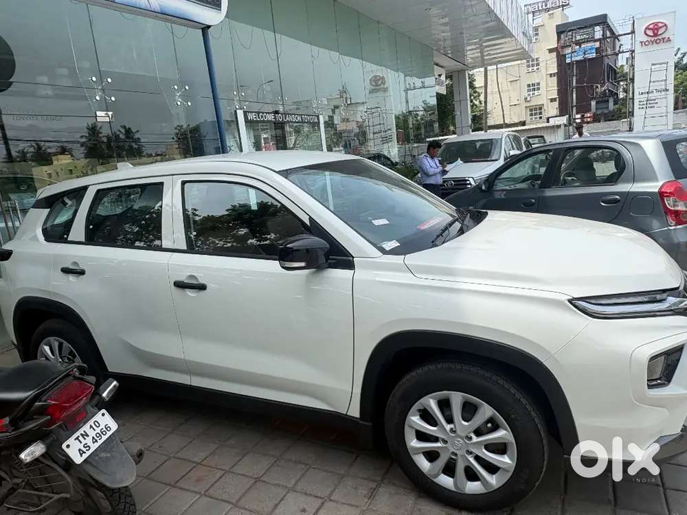 Toyota Urban Cruiser Hyryder 2026 Drive
