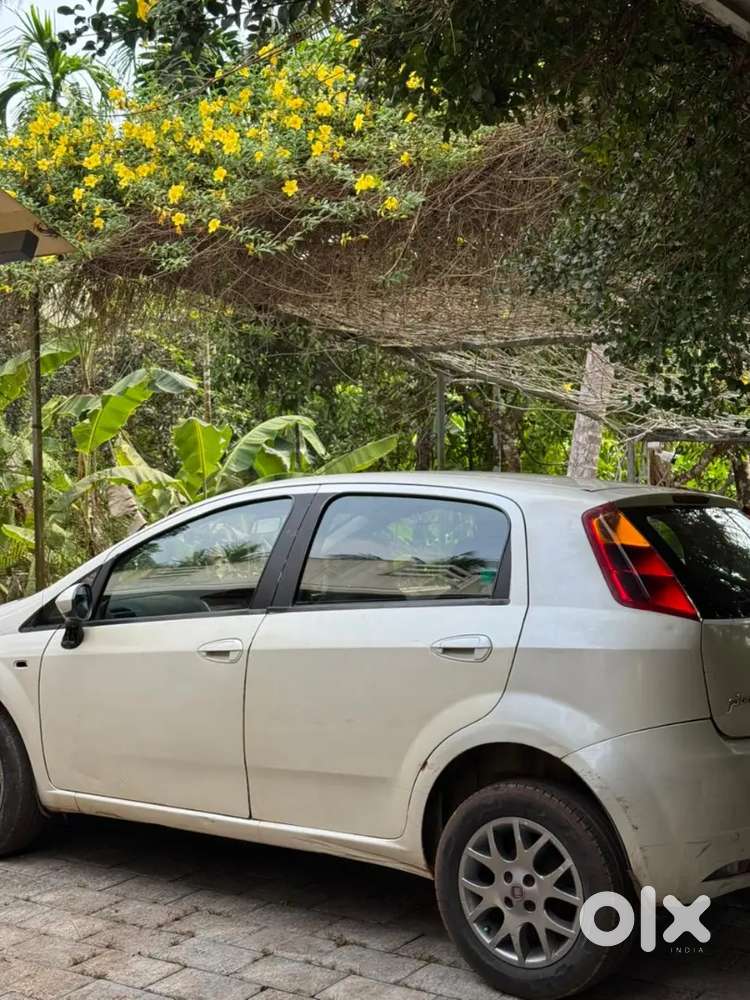 Fiat Punto 2014 Diesel 70000 Km Driven