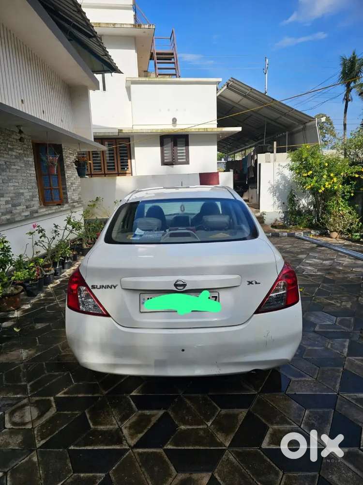 Nissan Sunny 1.5 Petrol 2013