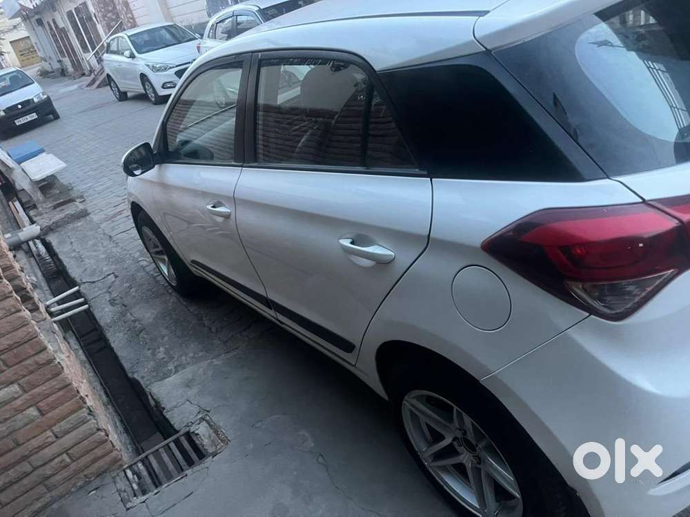 Hyundai I20 2015 Diesel 110000 Km Driven