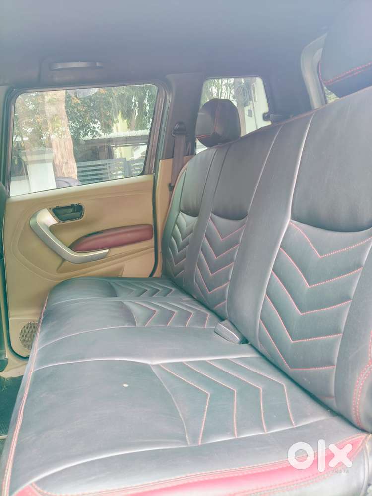 Mahindra Tuv 300 T10, 2018, Diesel