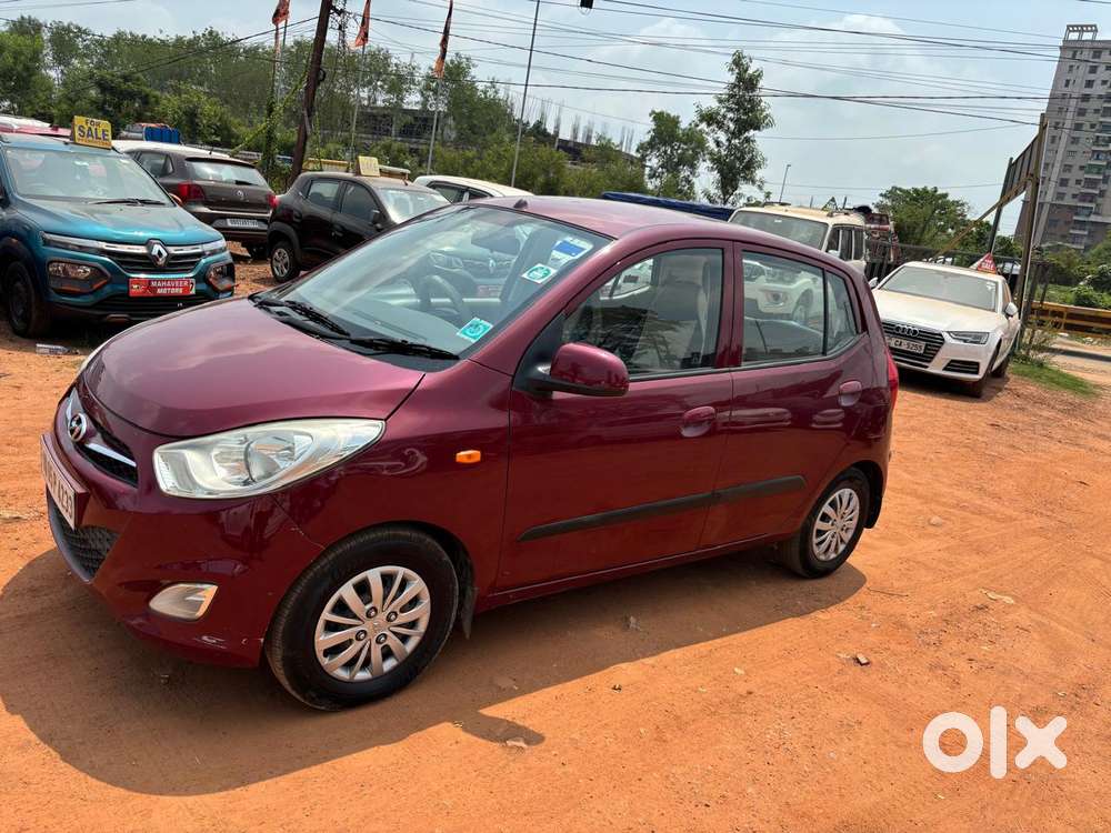 Hyundai I10 Sportz, 2015, Petrol