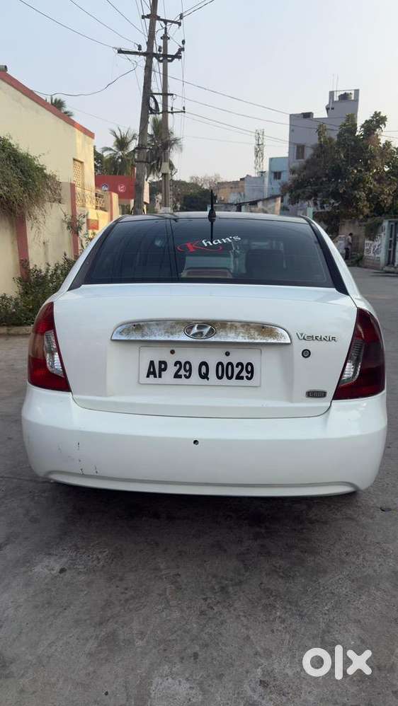 Hyundai Venue 2006 Diesel 220000 Km Driven