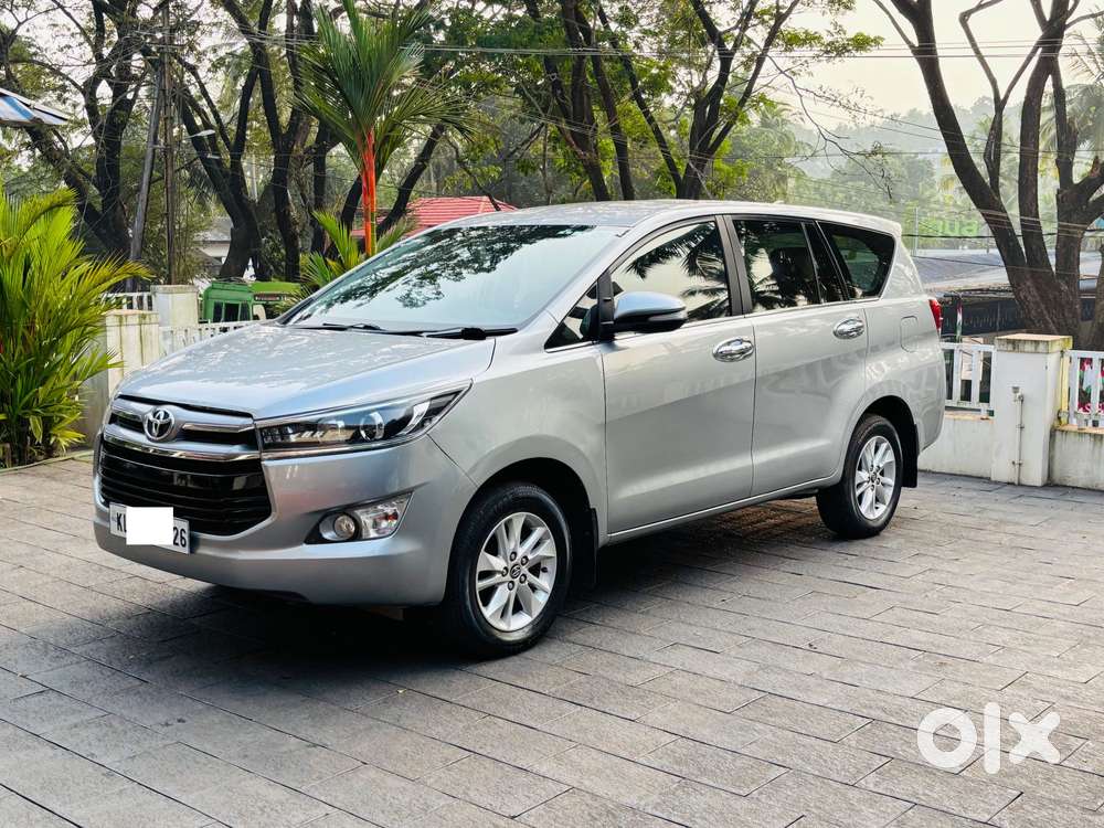 Toyota Innova Crysta 2.4 V, 2017, Diesel