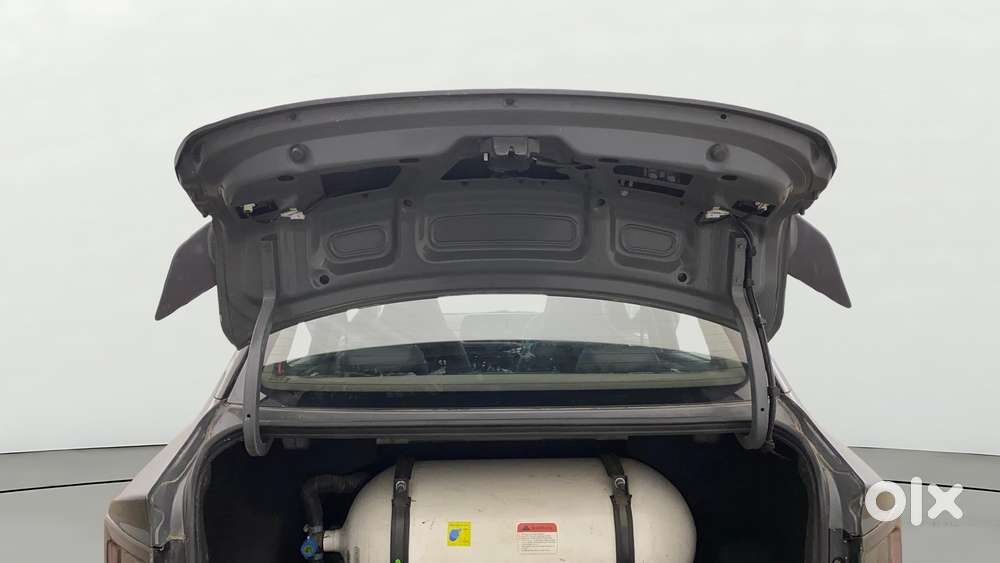 Hyundai Aura 1.2 Sx Cng, 2023, Cng & Hybrids