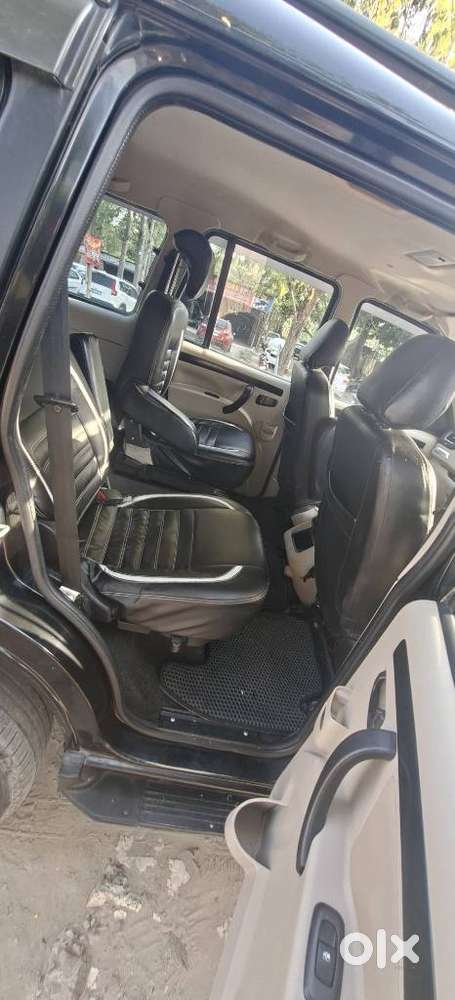 Mahindra Scorpio Classic 2.2 S 11 Mt 7 Str, 2023, Diesel