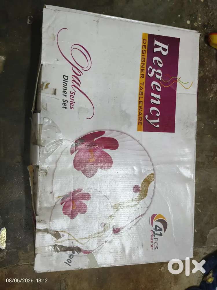 Plastic dinner set 41 pieces