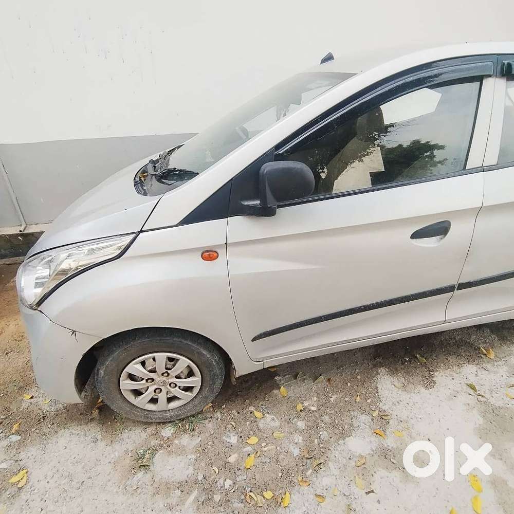 Hyundai Eon 2014 Petrol, अच्छी Condition में उपलब्ध। गाड़ी नियमित रूप