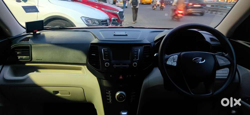 Mahindra Xuv300 1.2 W6 Amt Petrol, 2023, Petrol