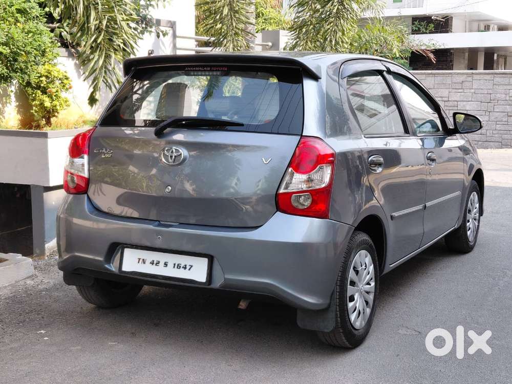 Toyota Etios Liva V Limited, 2017, Petrol