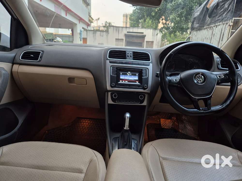 Volkswagen Vento 1.2 Tsi Highline Plus At, 2017, Petrol