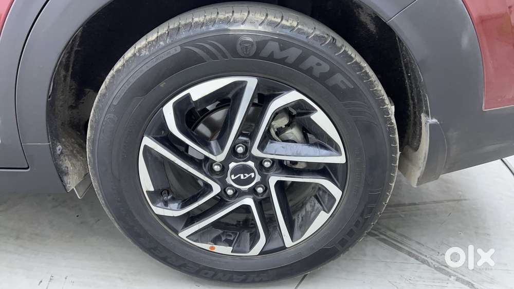 Kia Carens 1.4 Luxury Plus Dct 7 Str, 2022, Petrol