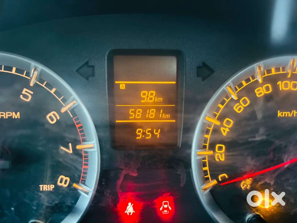 Maruti Suzuki Swift Vxi + Manual, 2013, Petrol