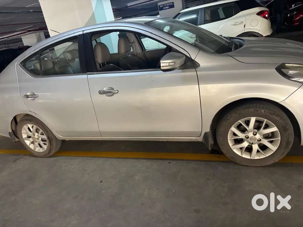 Nissan Sunny Xv Premium 2015