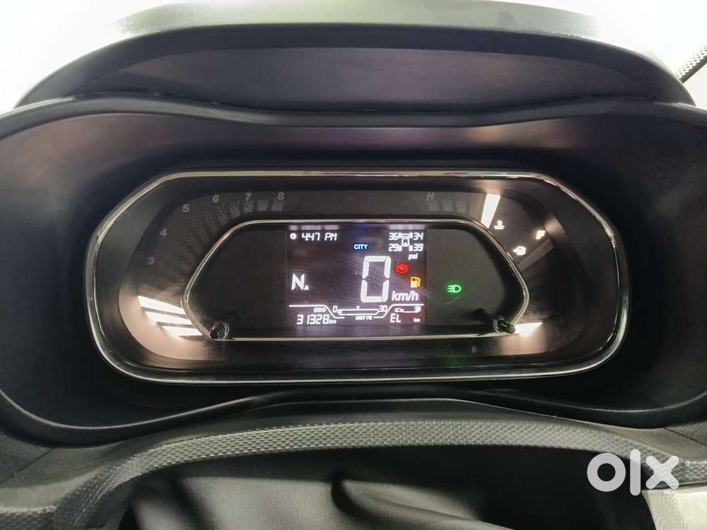 Tata Nexon 1.5 Revotorq Xza Plus S Amt, 2023, Petrol
