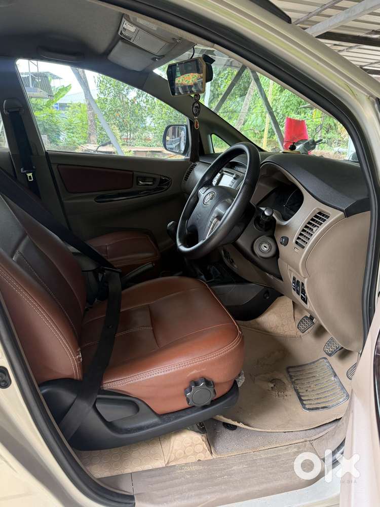Toyota Innova 2.5 V 7 Str, 2015, Diesel