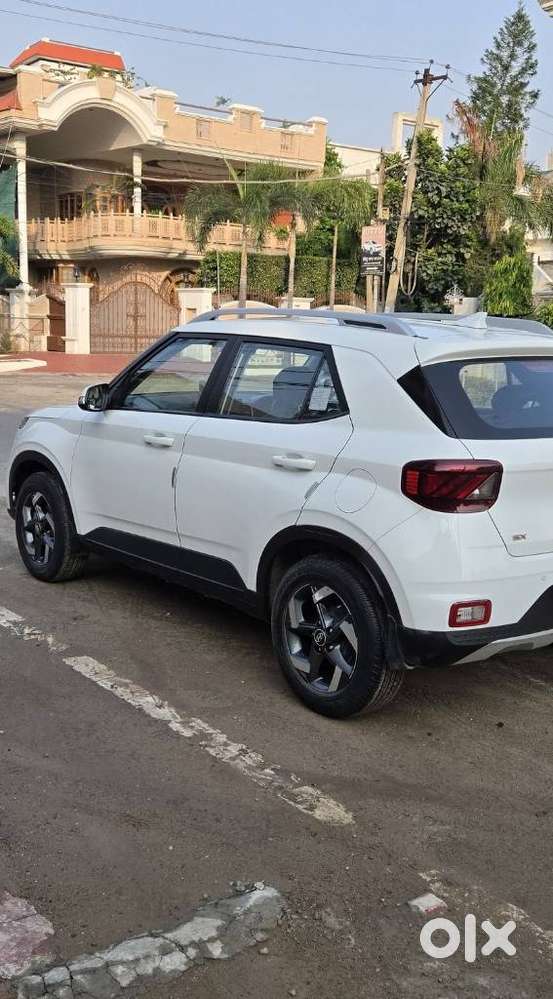 Hyundai Venue, 2020, Petrol
