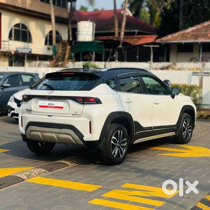 Toyota Urban Cruiser Taisor V 1.0 Petrol At Dual Tone, 2024, Petrol