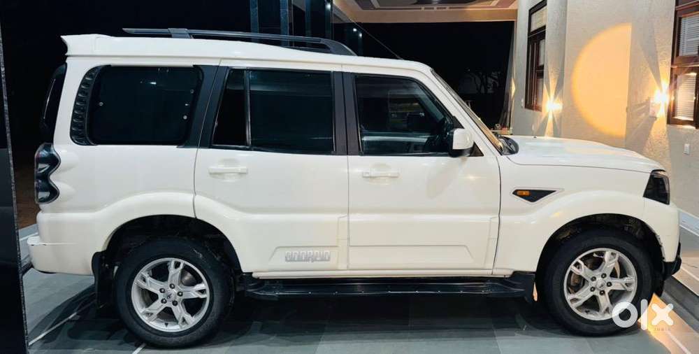 Mahindra Scorpio 2016 Diesel 101000 Km Driven