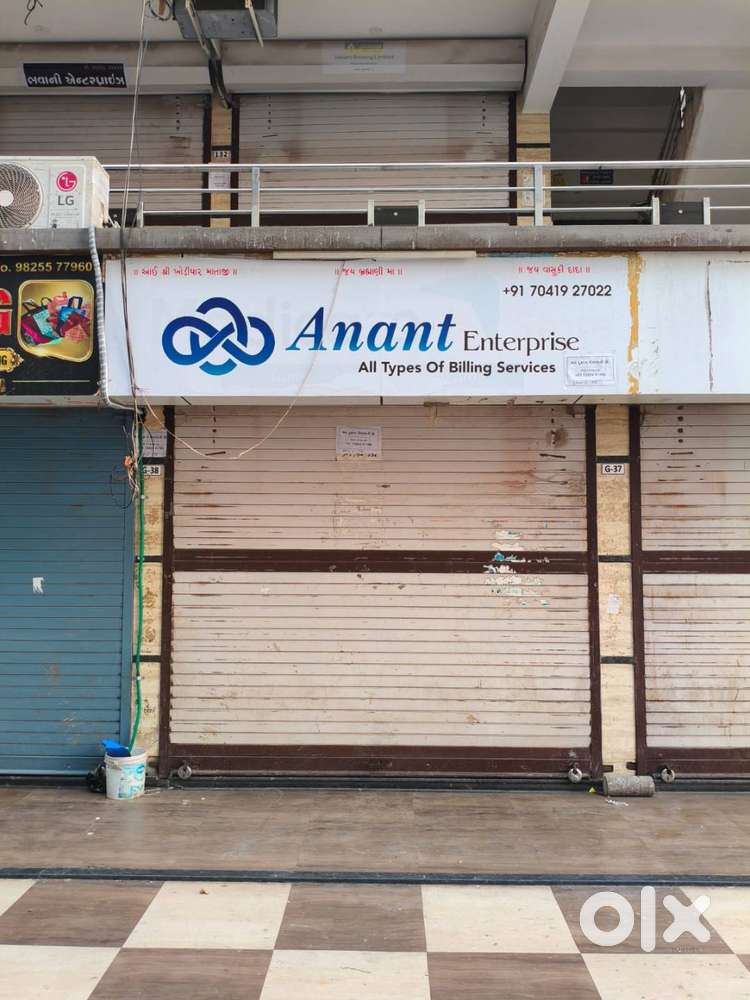 Ground Floor shop for sale in Mota Varachha Surat