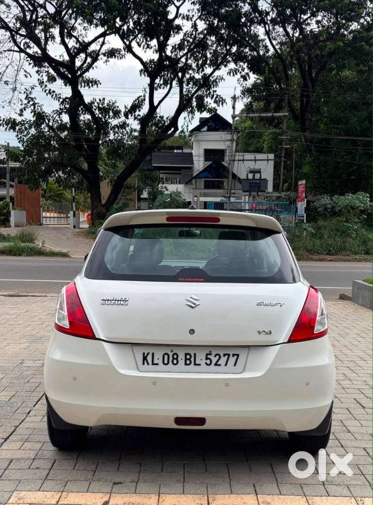 Maruti Suzuki Swift 2018 Vxi, 2017, Petrol