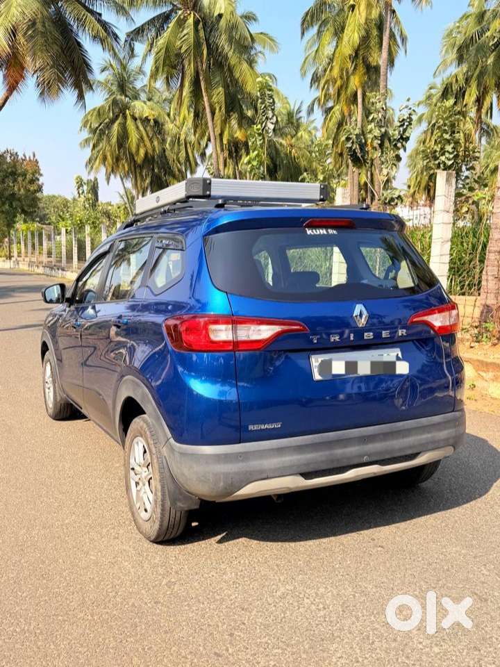 Renault Triber Rxt, 2022, Petrol