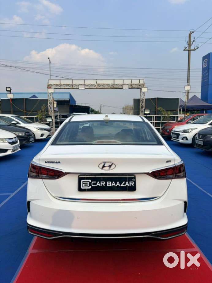 Hyundai Verna 1.5 Mpi Mt Sx (o), 2022, Petrol
