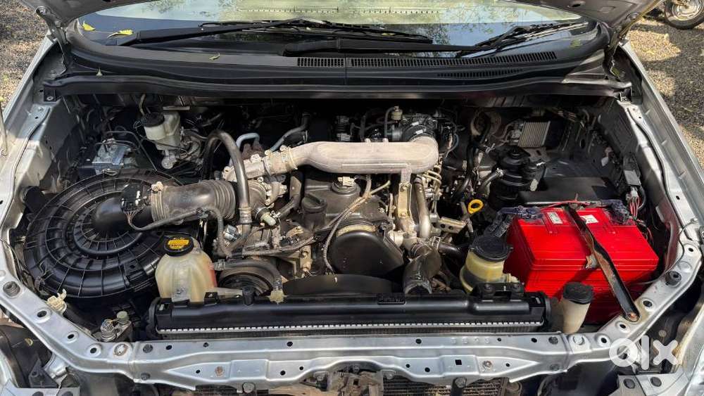 Toyota Innova 2.5 Z Diesel 7 Seater Bs Iv, 2013, Diesel