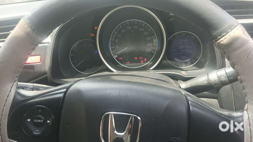 Honda Jazz 2015 Diesel Well Maintained