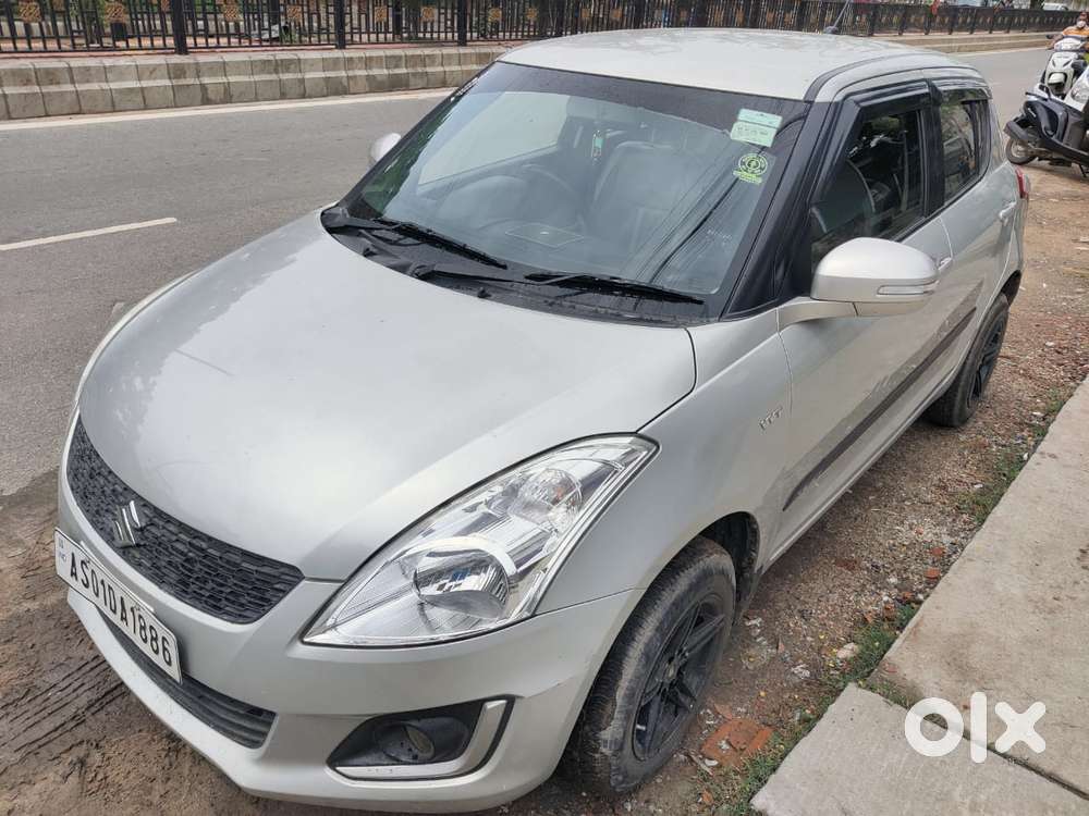 Maruti Suzuki Swift Vxi, 2016