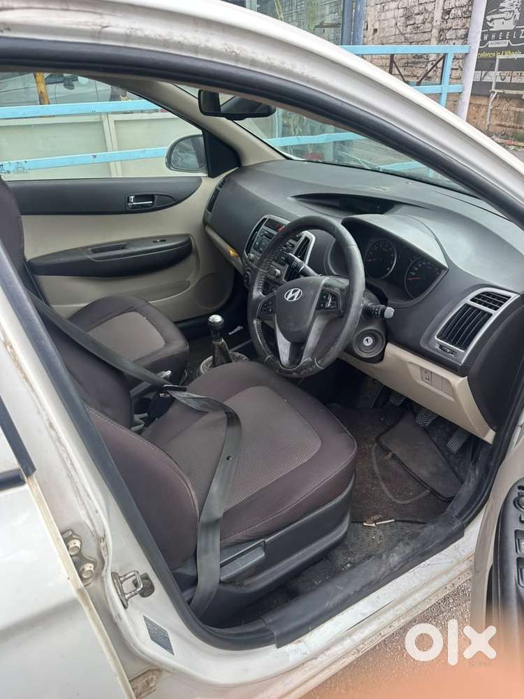 Hyundai I20 Sportz 1.2 Mt, 2013, Petrol