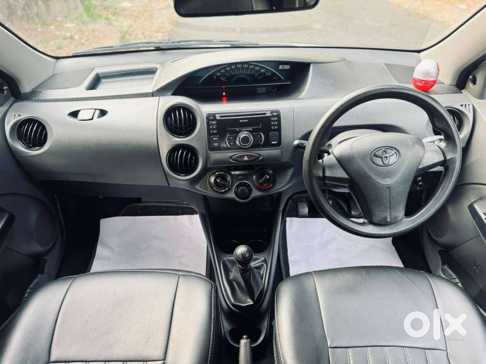 Toyota Etios Liva 2013-2014 G, 2013, Petrol