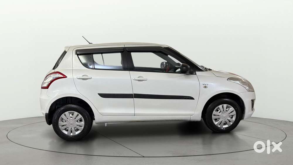 Maruti Suzuki Swift 1.2 Lxi (o), 2017, Petrol