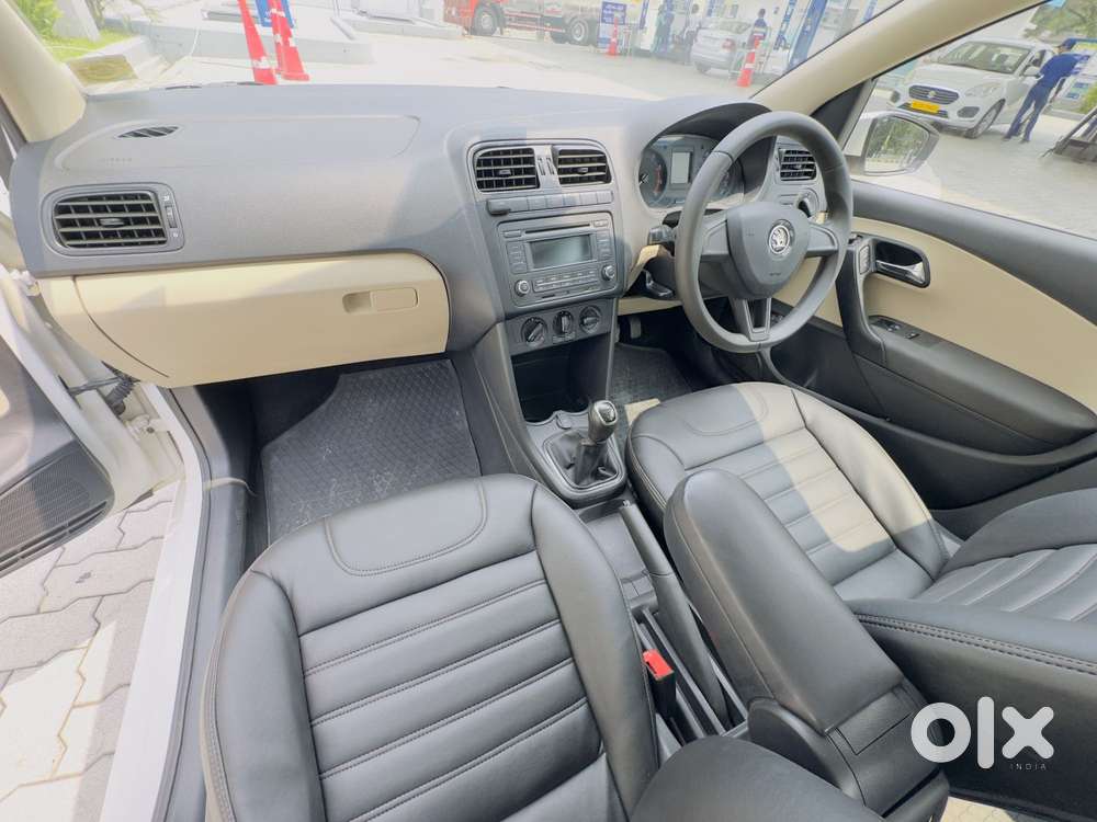 Skoda Rapid [2016-2020] 1.6 Active Plus Mpi, 2019, Petrol