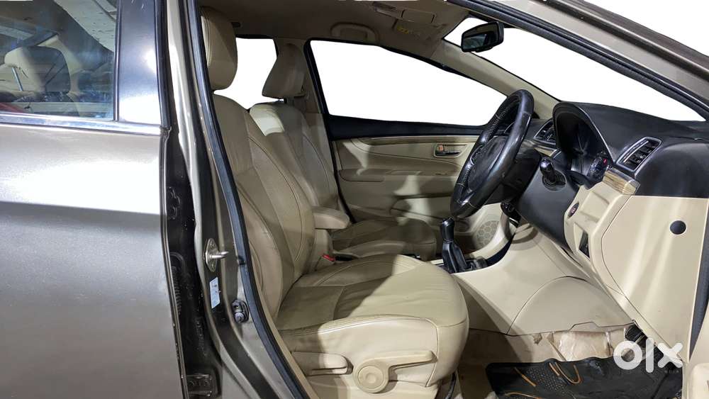 Maruti Suzuki Ciaz 1.5 Alpha Shvs Petrol, 2021, Petrol