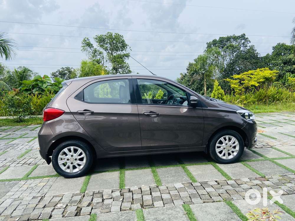 Tata Tiago 1.2 Revotron Xza, 2018, Petrol