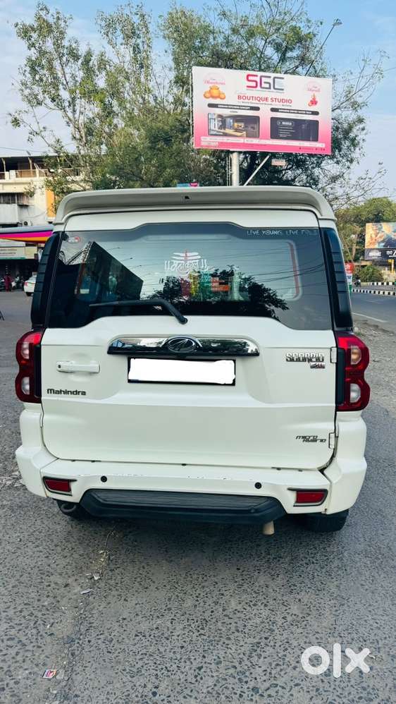 Mahindra Scorpio S11 Diesel 2018